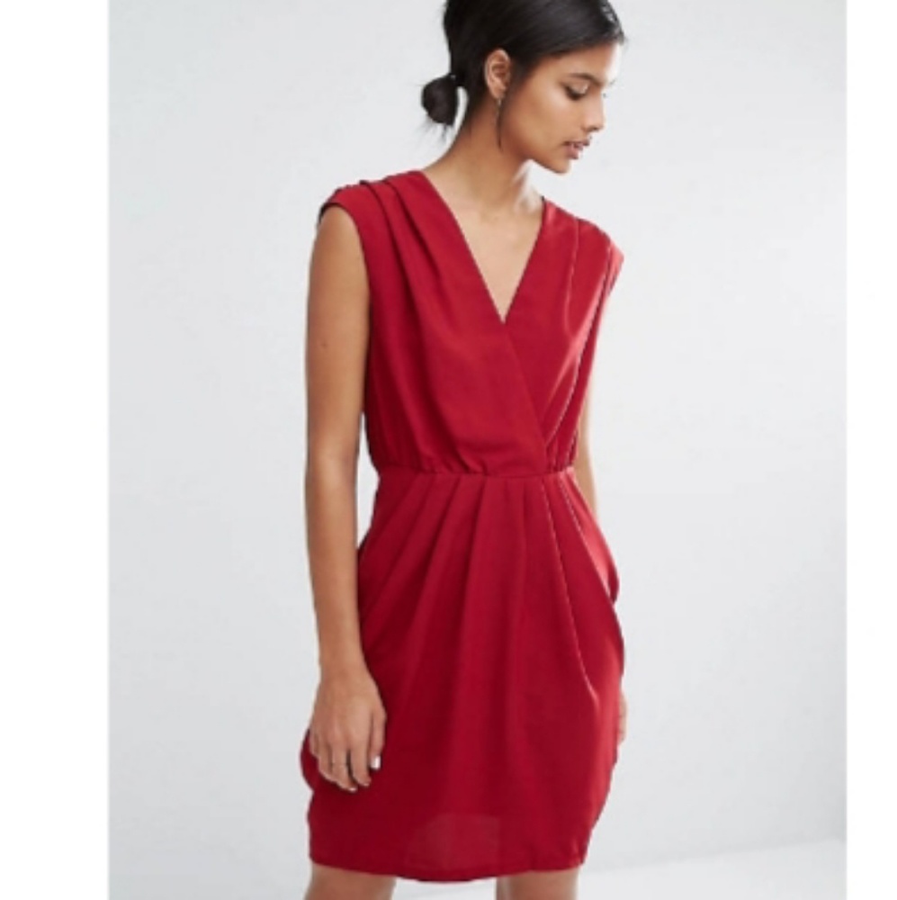 Classy Red Mini Dress (sleeveless) NWOT